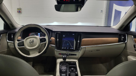 Zdjęcie przedmiotu: Volvo S90 D5 SCR AWD Inscription aut