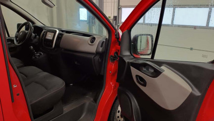 Zdjęcie przedmiotu: Renault Trafic 1.6 dCi E6 3.1t L2H1P2 Pack Clim