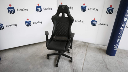SENSE7 Spellcaster armchair black