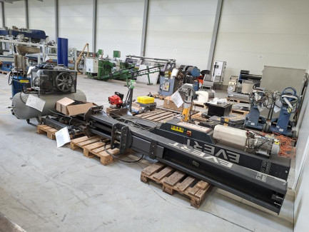 Zdjęcie przedmiotu: Workshop equipment set