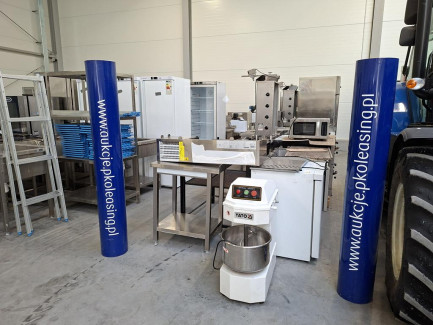 Zdjęcie przedmiotu: A set of catering equipment