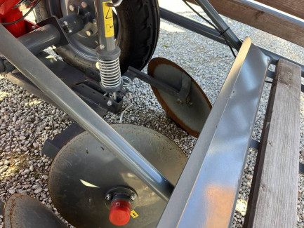 Zdjęcie przedmiotu: Картоплесаджалка дворядна UNIA KORA 2W