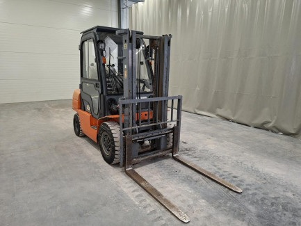 Zdjęcie przedmiotu: HANGCHA CPQD25N-RW22 forklift