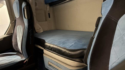 Zdjęcie przedmiotu: Ford F-MAX 500 12.7 TDCi E6d 18.0t