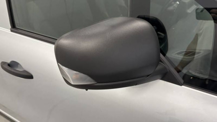 Zdjęcie przedmiotu: Renault Kangoo IV Van 1.5 Blue dCi E6d/e 2.3t L2 Extra