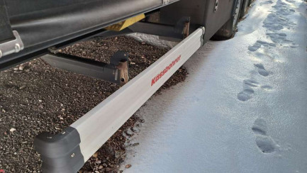 Zdjęcie przedmiotu: KASSBOHRER MEGA 39.0t XS Skrzyniowa