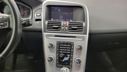 Zdjęcie przedmiotu: Volvo XC60 D4 AWD Summum aut