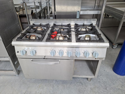 Zdjęcie przedmiotu: A set of catering equipment