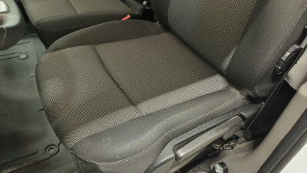 Zdjęcie przedmiotu: Renault Master FWD 2.3 dCi E6d 3.5t L3H2 Extra S&S+E