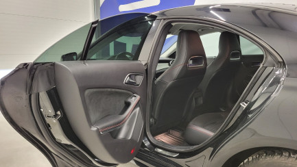 Zdjęcie przedmiotu: Mercedes-Benz CLA 200 7G-DCT AMG Line