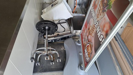 Zdjęcie przedmiotu: PRZYCZEPA GASTRONOMICZNA ZP TRAILERS ZP352 Oświadczenie o utracie DR