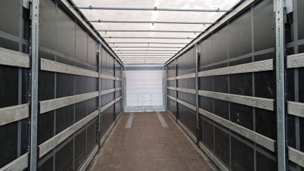 Zdjęcie przedmiotu: SCHMITZ SCS 24 35.0t Skrzyniowa