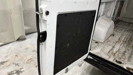 Zdjęcie przedmiotu: Opel Movano Heavy 2.2 Diesel L2H2 E6.4 3.5t 