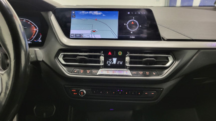 Zdjęcie przedmiotu: BMW 118i M Sport aut Oświadczenie o utracie DR