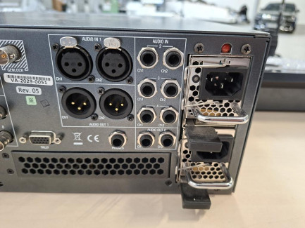 Zdjęcie przedmiotu: System do produkcji live TriCaster 2 Elite + 2-Stripe Control Panel 