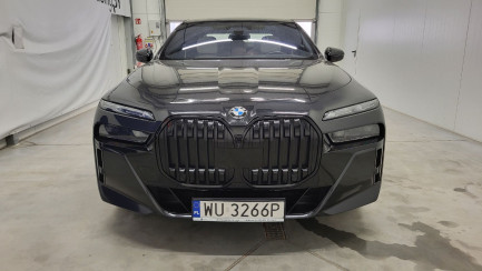 Zdjęcie przedmiotu: BMW 740d xDrive mHEV M Sport sport