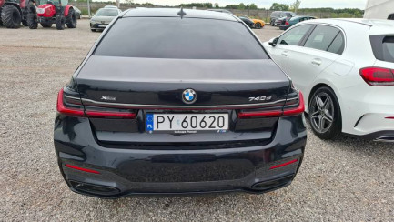 Zdjęcie przedmiotu: BMW 740D xDrive Steptronic
