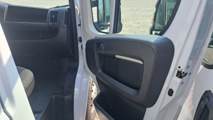 Zdjęcie przedmiotu: Opel Movano E6.4 3.5t L3H2