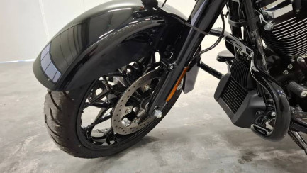 Zdjęcie przedmiotu: Harley Davidson Road King Special