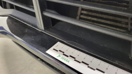 Zdjęcie przedmiotu: BMW 318i GPF Advantage aut