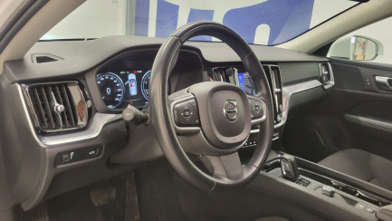 Zdjęcie przedmiotu: Volvo V60 B3 B Momentum Core aut