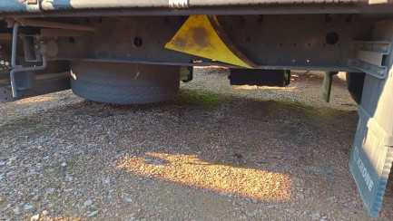 Zdjęcie przedmiotu: KRONE SDP 27 Dropside