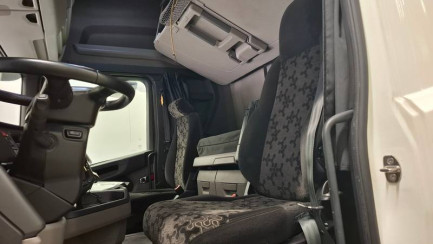 Zdjęcie przedmiotu: SCANIA R460 E6 18.0t Highline
