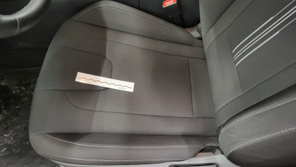 Zdjęcie przedmiotu: Hyundai Elantra 1.6 Smart