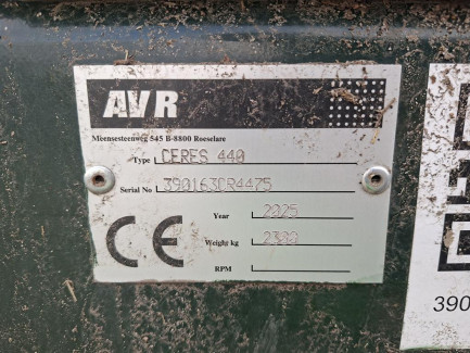 Zdjęcie przedmiotu: Чотирирядна картоплесаджалка з гідравлічним приводом AVR CERES 440