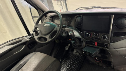 Zdjęcie przedmiotu: Iveco Daily 35C17 E5 3.5t Registration certificate seized electronically