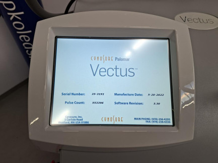 Zdjęcie przedmiotu: CYNOSURE VECTUS diode laser designed for hair removal, discoloration, and vascular lesions