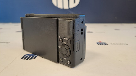 Zdjęcie przedmiotu:  Camera SONY ZV-1 VLOG + Powerbank XTORM RUGGED 10000MAH