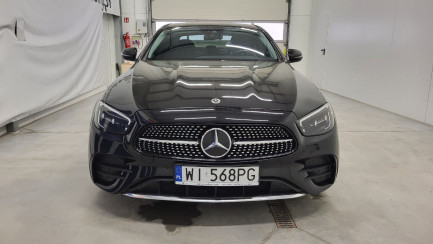 Zdjęcie przedmiotu: Mercedes-Benz E 220 d 4-Matic AMG/Avantgarde