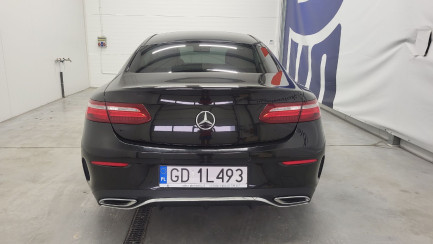 Zdjęcie przedmiotu: Mercedes-benz E 220 d Coupe 4-Matic 9G-TRONIC