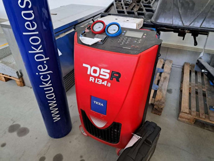 Zdjęcie przedmiotu: Set of workshop equipment (air conditioning equipment, wheel balancer, tire changer, jump starter, fault tester)