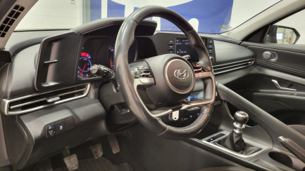 Zdjęcie przedmiotu: Hyundai Elantra 1.6 Smart