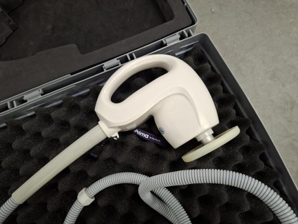 Zdjęcie przedmiotu: ALMA Accent Prime medical device designed for skin firming and body shaping treatments, including body and face shaping, cellulite reduction, skin firming and rejuvenation