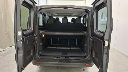 Zdjęcie przedmiotu: Renault Trafic Combi 2.0 dCi E6d 3.1t L2 Equilibre
