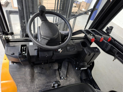 Zdjęcie przedmiotu: HANGCHA CPQYD35-XH22F Forklift