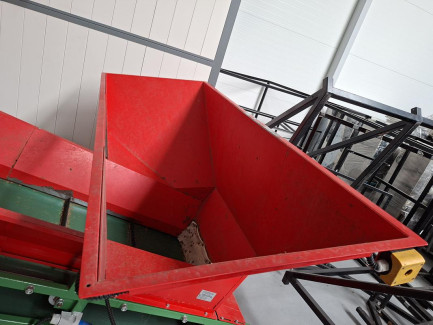Zdjęcie przedmiotu: ARWIBUD JOWISZ F17/WII cucumber grader with receiving hopper