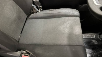 Zdjęcie przedmiotu: Renault Master FWD 2.3 dCi L3H2 Pack Clim S&S+E E6d 3.5t