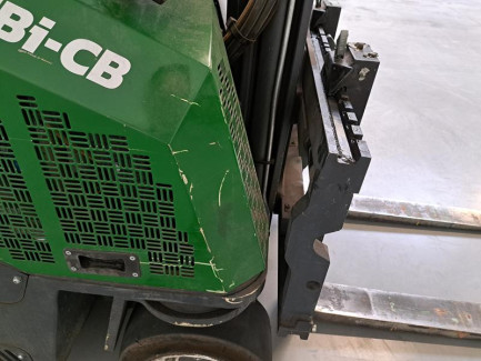 Zdjęcie przedmiotu: Wózek widłowy wielokierunkowy Combilift CB 2500