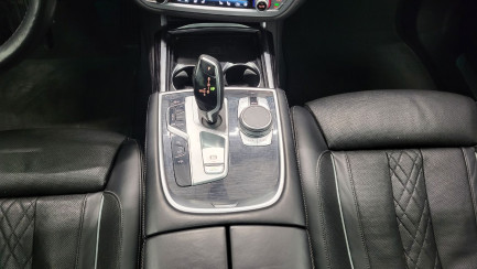 Zdjęcie przedmiotu: BMW 730d xDrive mHEV sport-aut