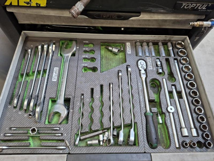 Zdjęcie przedmiotu: Workshop equipment set