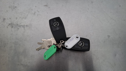 Zdjęcie przedmiotu: MERCEDES-BENZ/IGLOPOL SPRINTER E6 3.5t