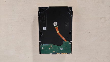 Zdjęcie przedmiotu: Жорсткий диск Seagate Exos X16 10 ТБ 3,5-дюймовий SATA III (ST10000NM001G)