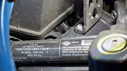 Zdjęcie przedmiotu: HARLEY-DAVIDSON Adventure Touring Pan America Special