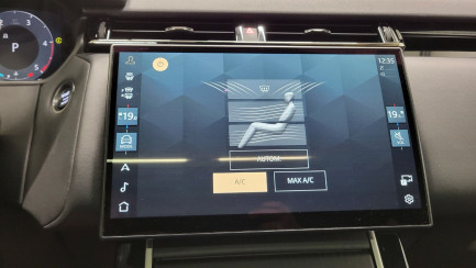 Zdjęcie przedmiotu: RANGE ROVER VELAR 3.0 D300 mHEV Dynamic HSE