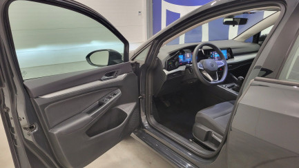 Zdjęcie przedmiotu: Volkswagen Golf VIII 1.0 TSI