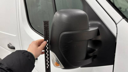 Zdjęcie przedmiotu: Renault Master FWD 2.3 dCi L3H2 Pack Clim S&S+E E6d 3.5t